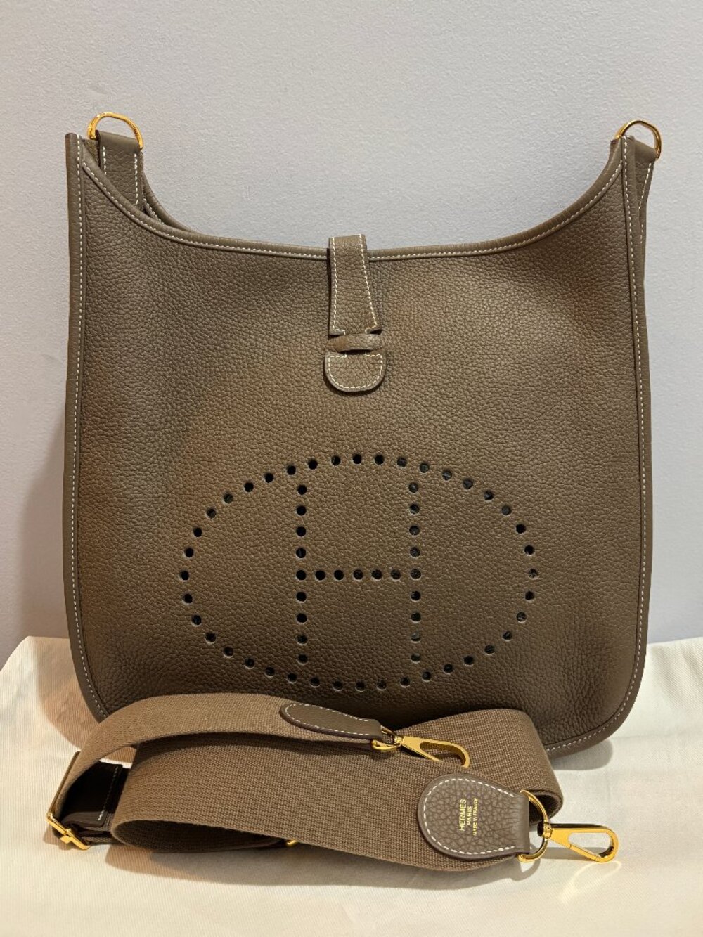 HERMES EVELYNE ETOUPE CLEMENCE LEATHER CROSSBODY GOLD HARDWARE